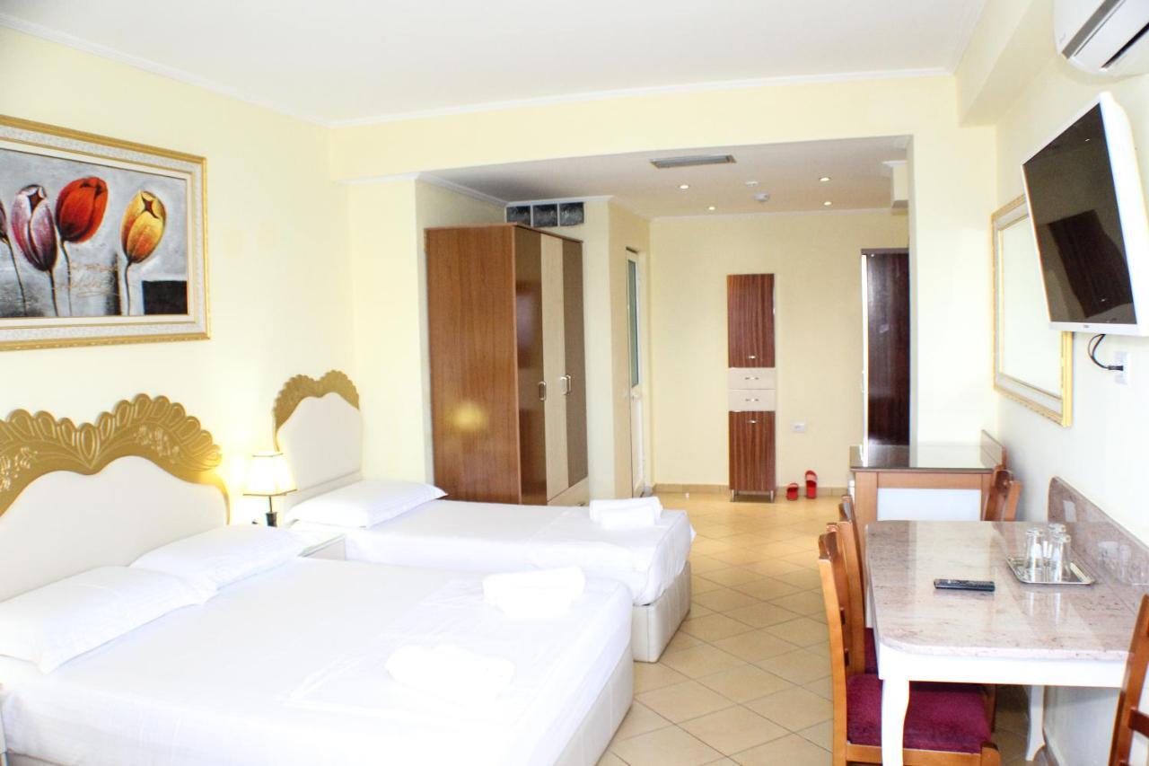 Republika Hotel Sarande Exterior photo