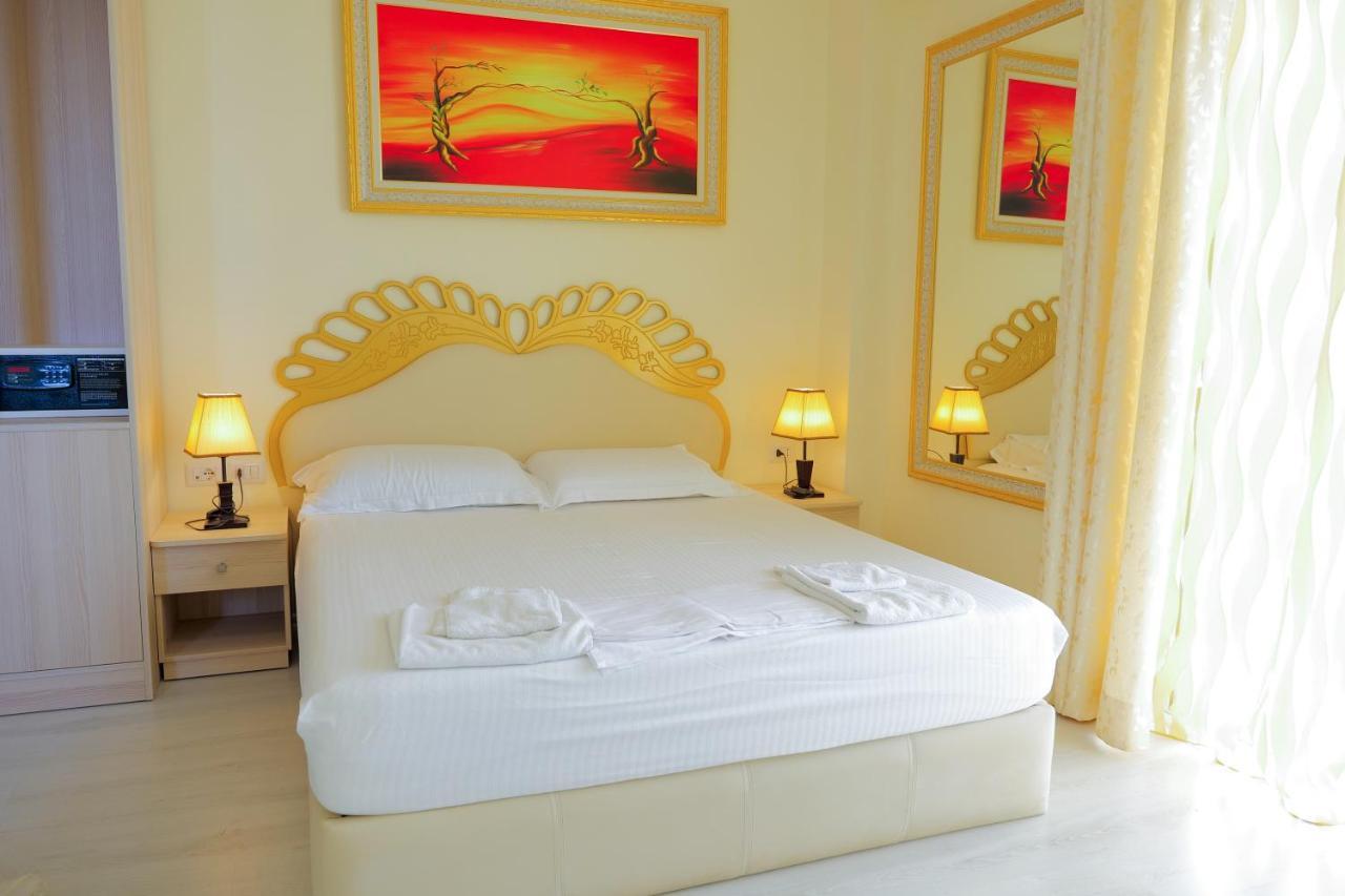 Republika Hotel Sarande Exterior photo