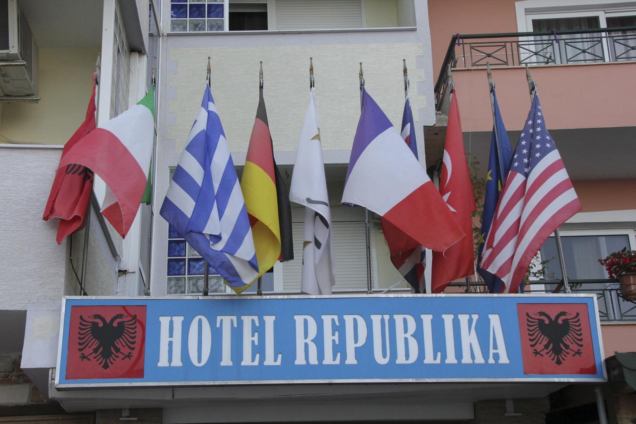 Republika Hotel Sarande Exterior photo